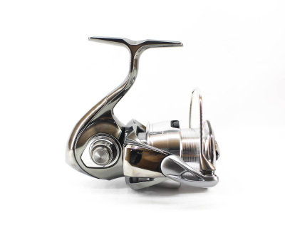 Катушка Daiwa 23 Exist LT 3000-H