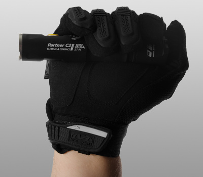 Тактический фонарь Armytek Partner C2 Pro