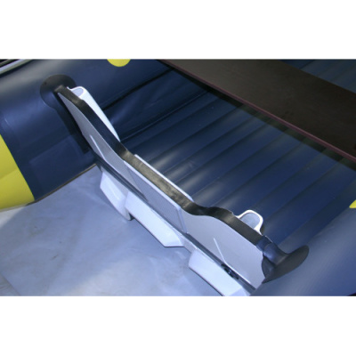 Надувная лодка ПВХ Риф Скат Тритон 370 НДF (фальшборт, пластиковый транец, НДНД)